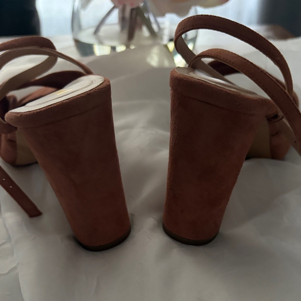 New in box  Inez clay pink heels size 8 - Picture 4 of 6